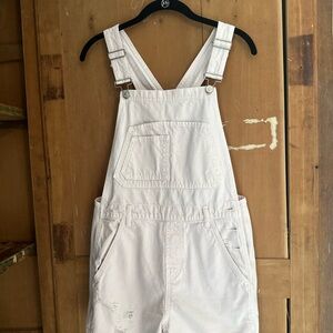 Topshop Moto White/pink Denim distressed overalls